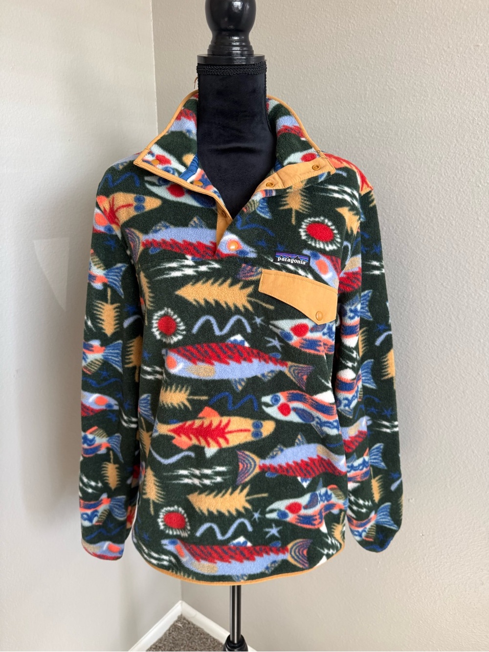 Patagonia Synchilla Pullover in Salmon Energy Small - Picture 1 of 5
